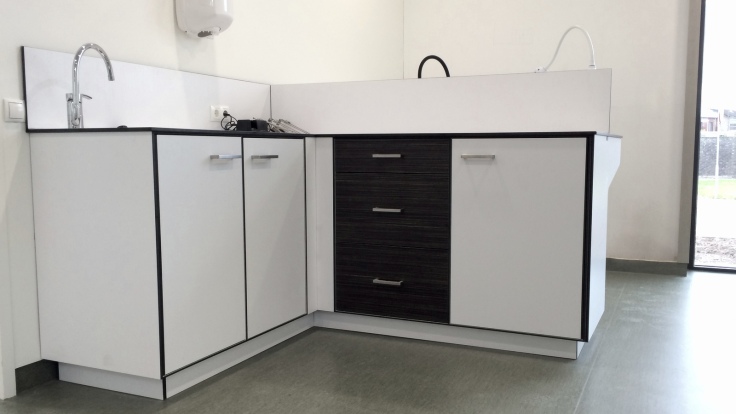 kupan-plinth-mounted-cabinets-solid-grade-compact-laminate-furniture-03